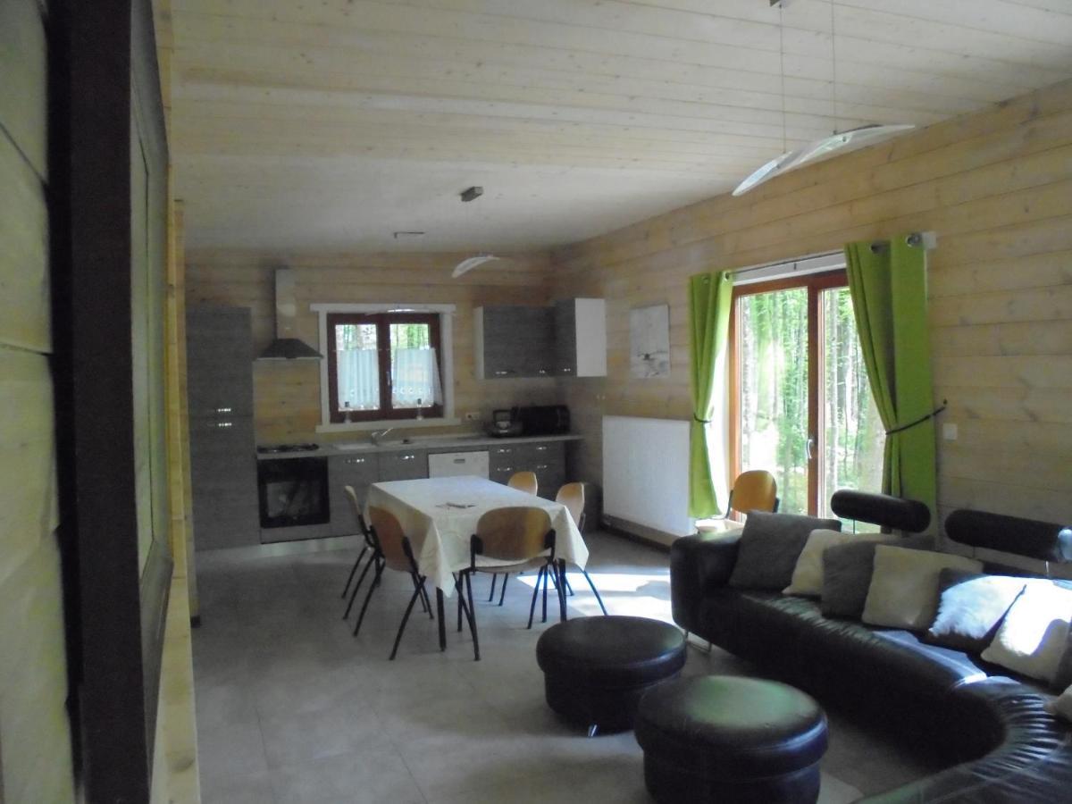 Gite Le Sous-Bois Cerfontaine Zewnętrze zdjęcie